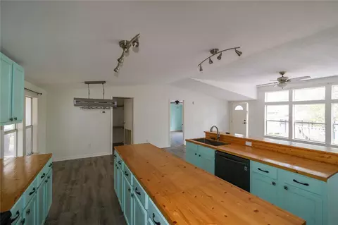 Kitchen - 170 W W Crk, Trinity, TX 75862 photo 3 of 6