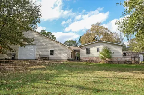 Exterior - 170 W W Crk, Trinity, TX 75862 photo 5 of 9