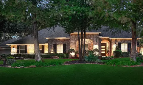 9063 Rocky Ridge Dr, Conroe, TX 77302