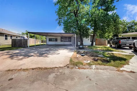 1308 Susan St, Pasadena, TX 77506