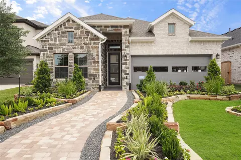 1147 Village Falls Dr, Missouri City, TX 77459