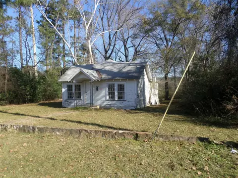 301 S Roberts St, Gilmer, TX 75644
