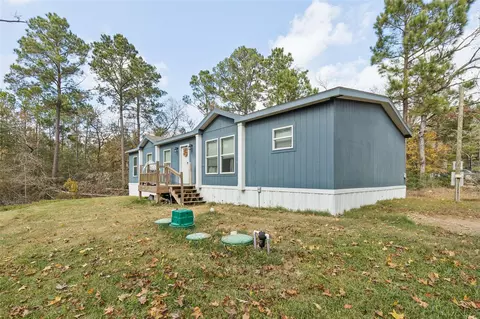 Exterior - 146 Marina Dr, Trinity, TX 75862 photo 3 of 4