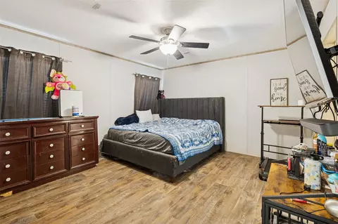 Bedroom - 146 Marina Dr, Trinity, TX 75862 photo 2 of 4