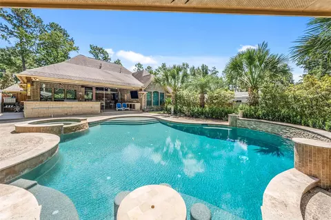 32707 Westwood Square East Dr, Magnolia, TX 77354
