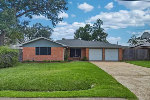 7701 Melrose St, Houston, TX 77022