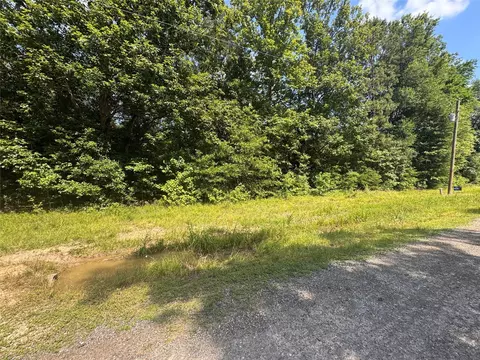 940 County Road 2147, Cleveland, TX 77327
