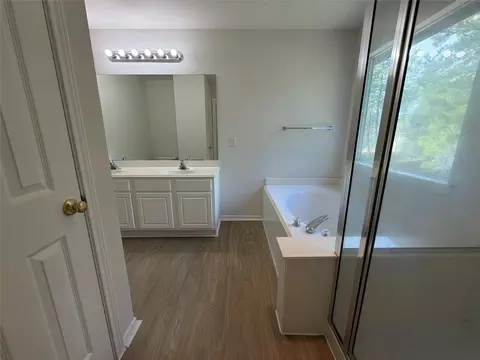 Bath - 67 Marble Rock Pl, Spring, TX 77382 photo 3 of 5