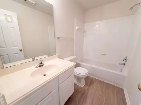 Bath - 67 Marble Rock Pl, Spring, TX 77382 photo 4 of 5