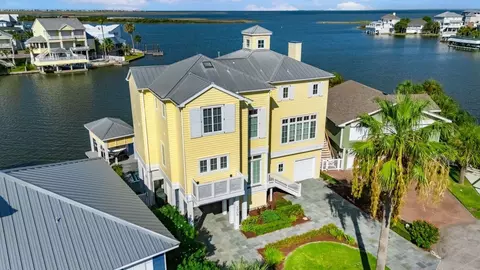3509 Petite Cir, Galveston, TX 77554