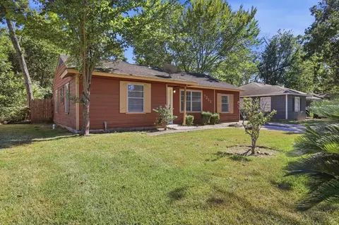7252 Yoe St, Houston, TX 77016