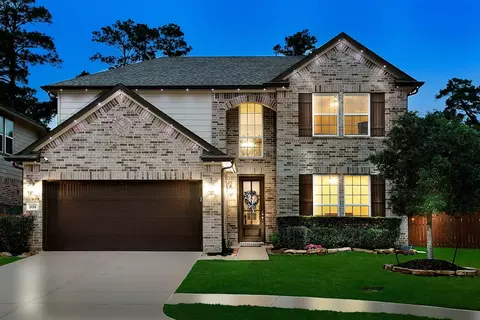 2111 Woodland Elm Ln, Conroe, TX 77384