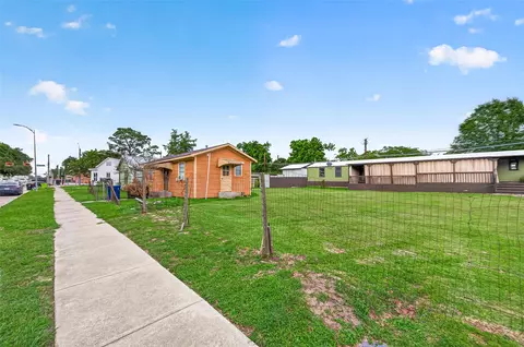 1113 4th St, Rosenberg, TX 77471 photo 9