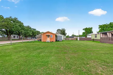 1113 4th St, Rosenberg, TX 77471 photo 12