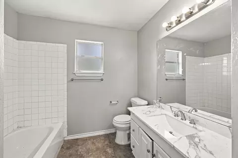 Bath - 23619 Summer Pine Dr, Spring, TX 77373 photo 1 of 3
