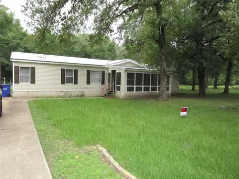 482 Peach Point Dr, Trinity, TX 75862 photo 1