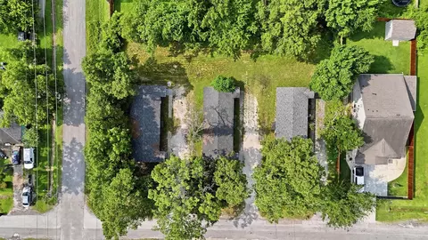 8030 Record St, Houston, TX 77028