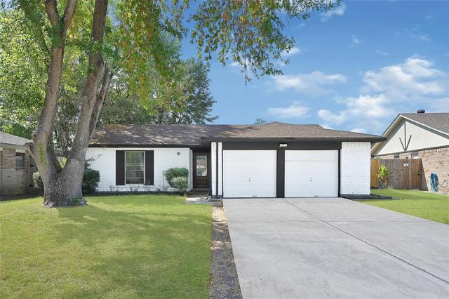 9611 Camrose Ct, Houston, TX 77086