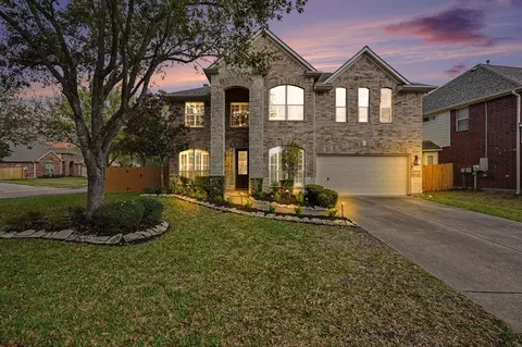 2742 Villa Pisa Ln, League City, TX 77573