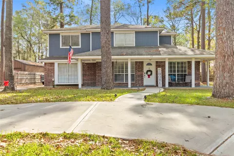 117 E Park Dr, Montgomery, TX 77356