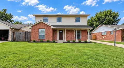 11630 Sageglen Dr, Houston, TX 77089