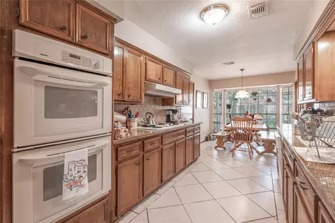 Kitchen - 5314 Glenmere Ln, Spring, TX 77379 photo 2 of 2