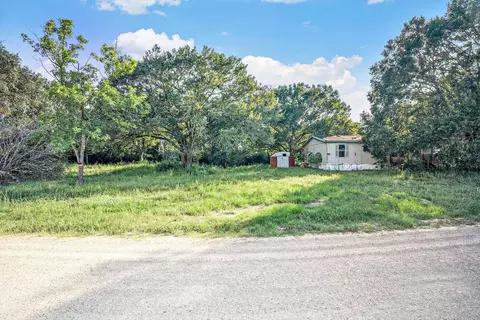 247 Schultz Rd S, Sealy, TX 77474