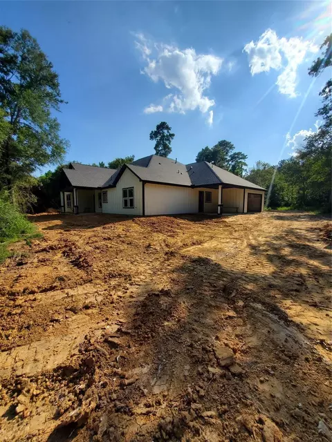 24243 Clear Creek Dr, Hockley, TX 77447