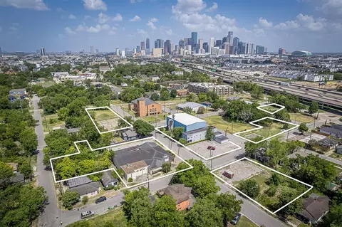 3229 Hadley St, Houston, TX 77004