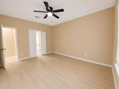 Bedroom - 215 Doncaster St, Conroe, TX 77303 photo 1 of 8