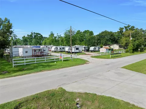 21868 E Martin Dr, Porter, TX 77365