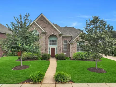 2872 Everett Dr, Friendswood, TX 77546