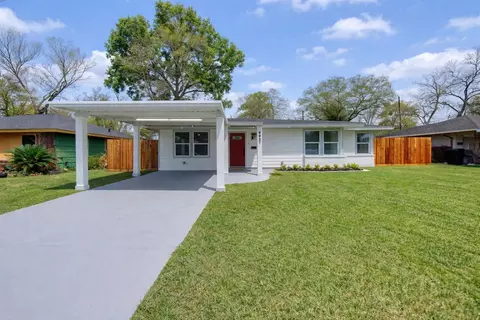 6027 Kenilwood Dr, Houston, TX 77033