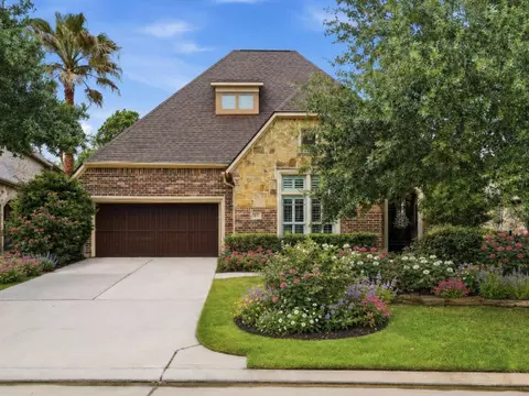 147 W Crystal Canyon Cir, The Woodlands, TX 77389