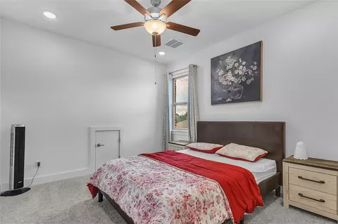 Bedroom - 148 Jacksdaw Dr, Austin, TX 78737 photo 4 of 5