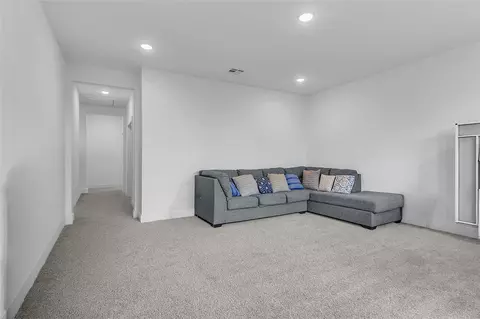 Entry Way - 148 Jacksdaw Dr, Austin, TX 78737 photo 6 of 7