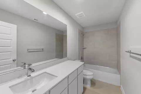 Bath - 3122 Spitfire Dr, Rosenberg, TX 77471 photo 4 of 4