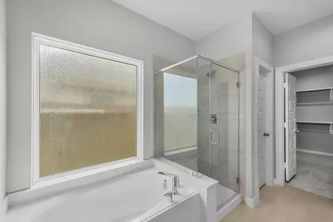Bath - 3122 Spitfire Dr, Rosenberg, TX 77471 photo 3 of 4