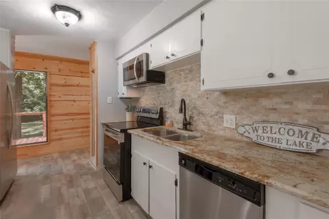 Kitchen - 172 Lake Dr, Trinity, TX 75862 photo 1 of 1