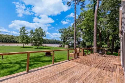 Exterior - 172 Lake Dr, Trinity, TX 75862 photo 3 of 6