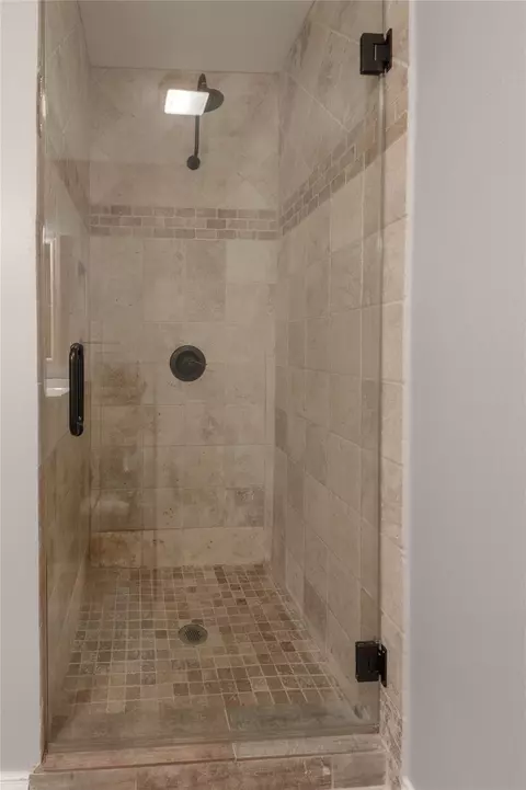 Bath - 172 Lake Dr, Trinity, TX 75862 photo 4 of 4