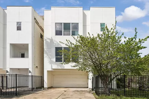 5602 Schuler St, Houston, TX 77007