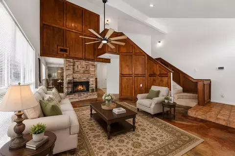 3806 Crystal Falls Dr, Missouri City, TX 77459