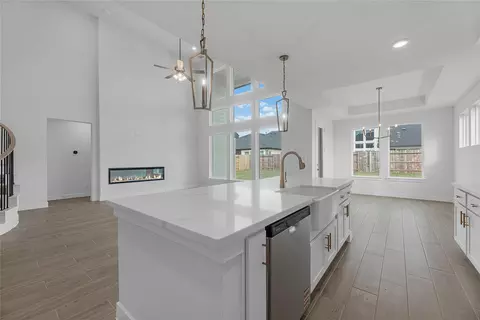 Kitchen - 5102 Nesbit Path, Rosenberg, TX 77471 photo 3 of 3
