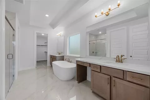 Bath - 5102 Nesbit Path, Rosenberg, TX 77471 photo 1 of 2