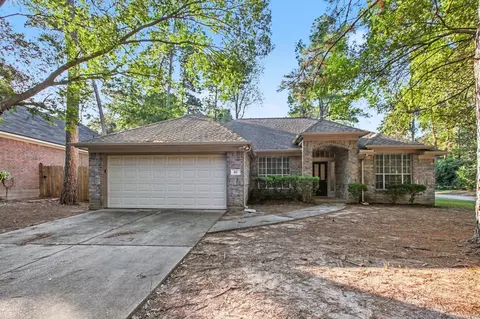 86 N Lace Arbor Dr, The Woodlands, TX 77382