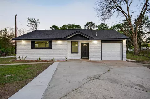 710 Knob Hollow St, Channelview, TX 77530