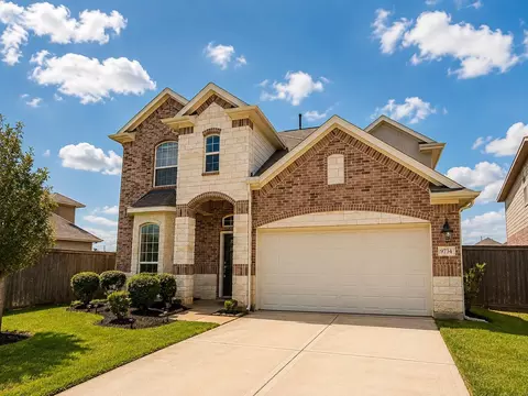 9734 Willowmoor Ln, Brookshire, TX 77423