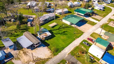240 Key Largo Loop, Point Blank, TX 77364 photo 12