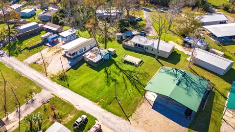 240 Key Largo Loop, Point Blank, TX 77364 photo 11